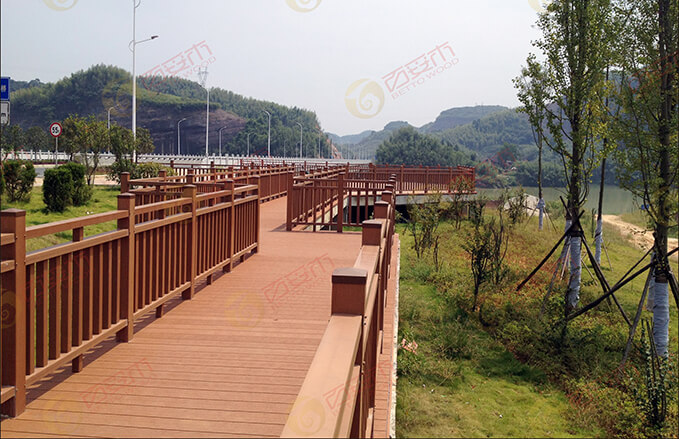 Outdoor engineered Wood Plastic Composite Fencing, Decking and Pergola